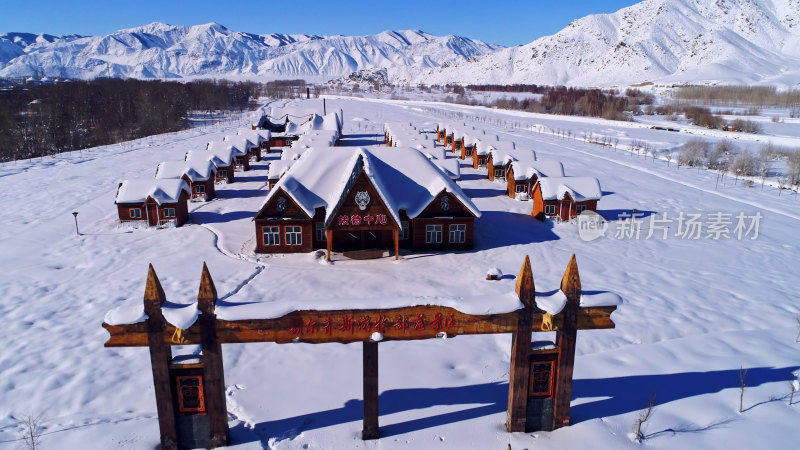 新疆可可托海雪地木屋度假村航拍