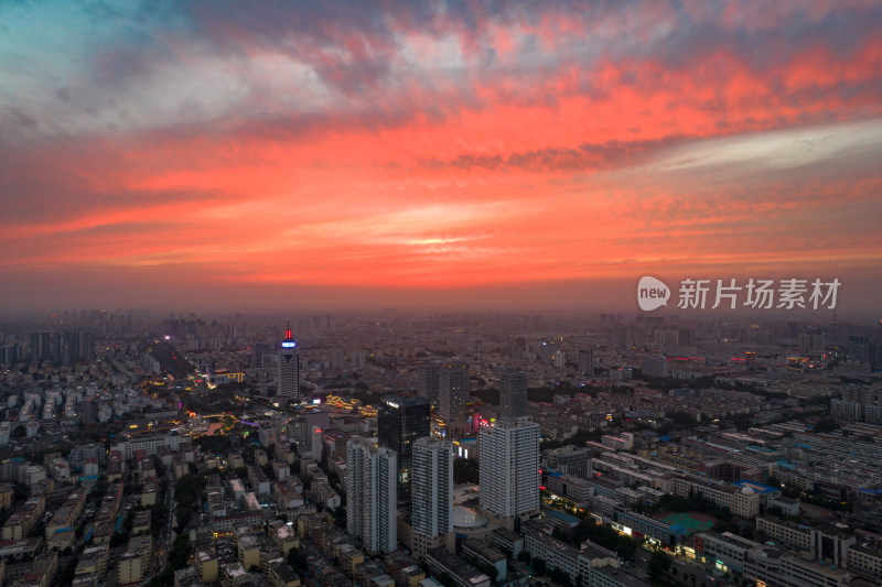 城市日落晚霞夕阳航拍摄影图山东济宁