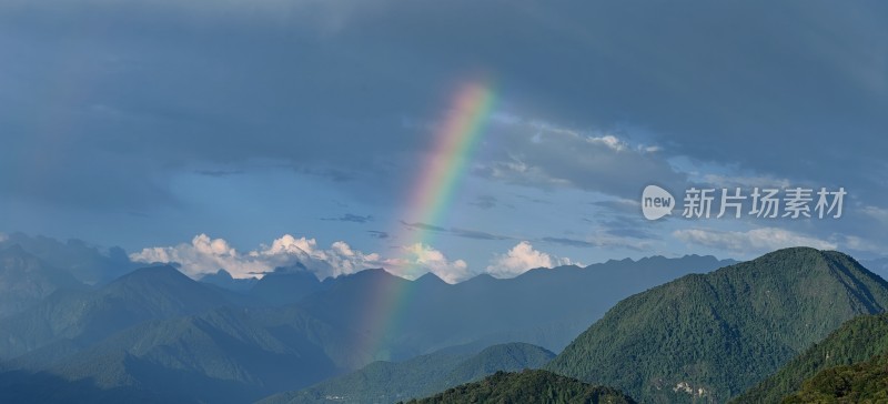 山间彩虹自然风光景色