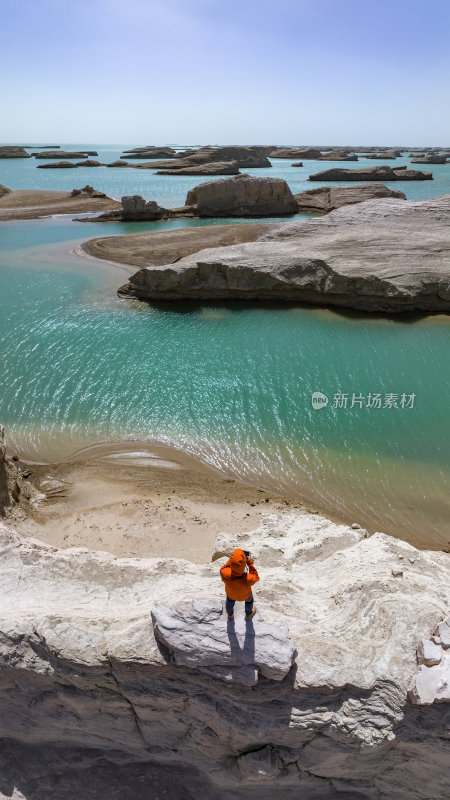 青海海西州乌素特水上雅丹奇异地貌高空航拍