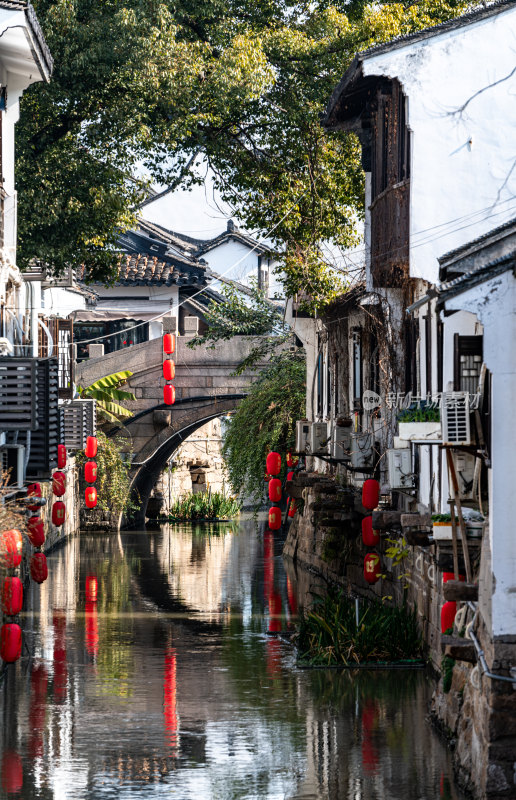 江苏苏州平江路历史街区冬日景观民居