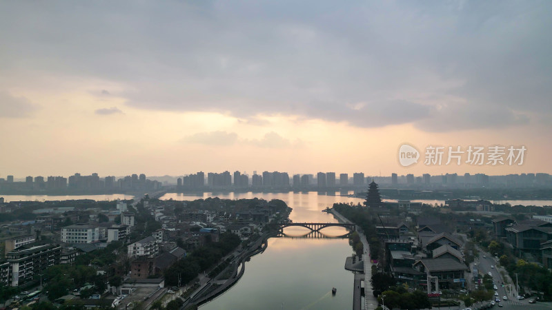 航拍四川遂宁临仙阁景区