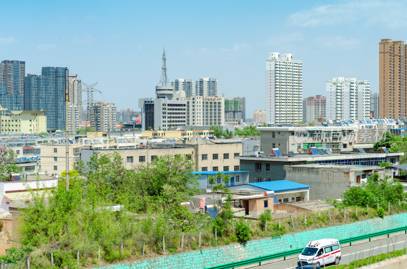 陕西渭南，远眺城市中心