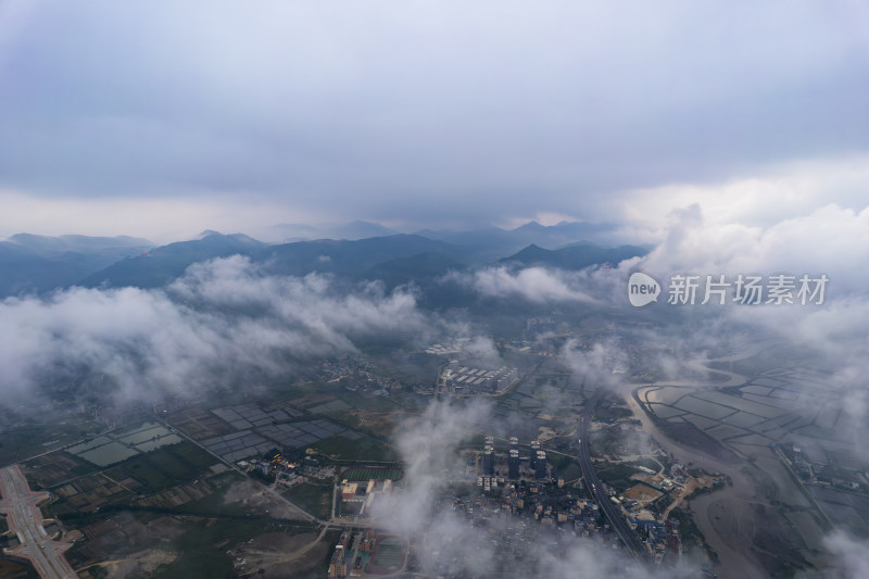 松江北岐海上农田滩涂日出云海自然风光