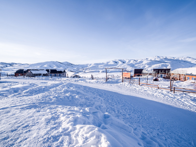 新疆阿勒泰白哈巴村冬季雪景