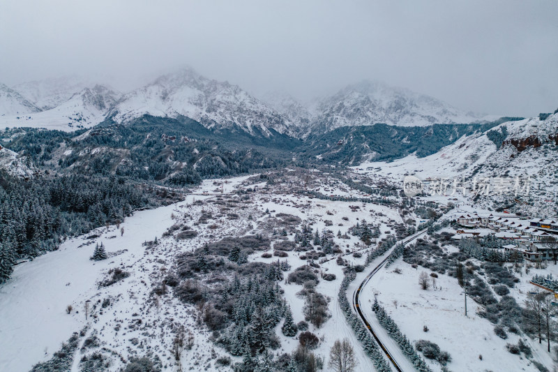 西北张掖雪景