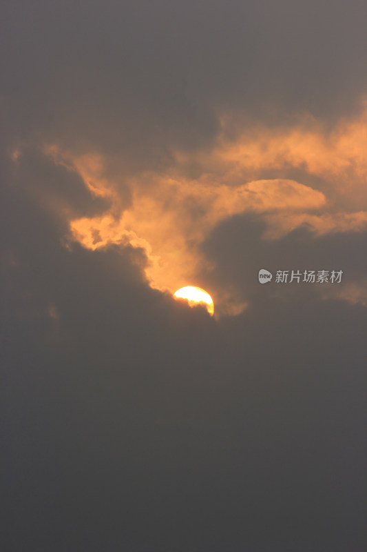 太阳，落日，黄昏，背景，云层