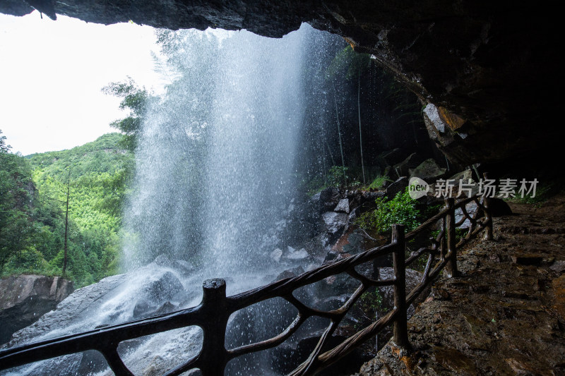 浙江云和沙铺村飞瀑原始秘境