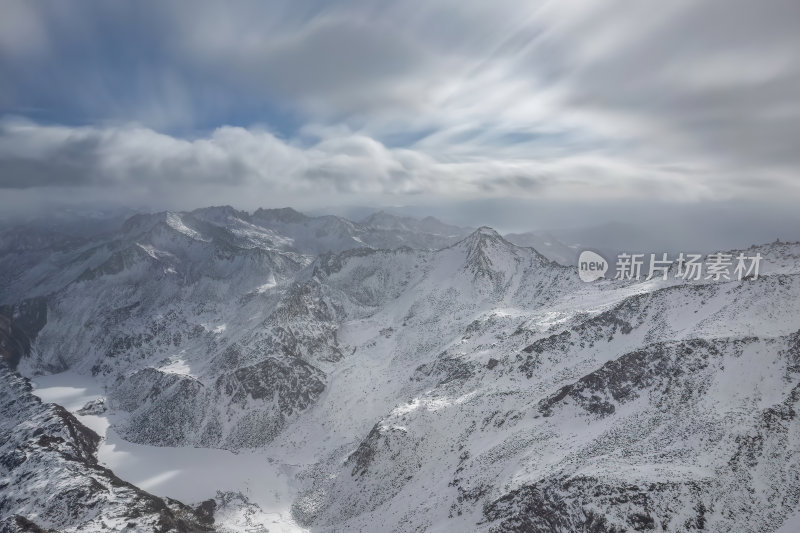 四川阿坝州达古冰川雪山盛景冰雪奇观航拍