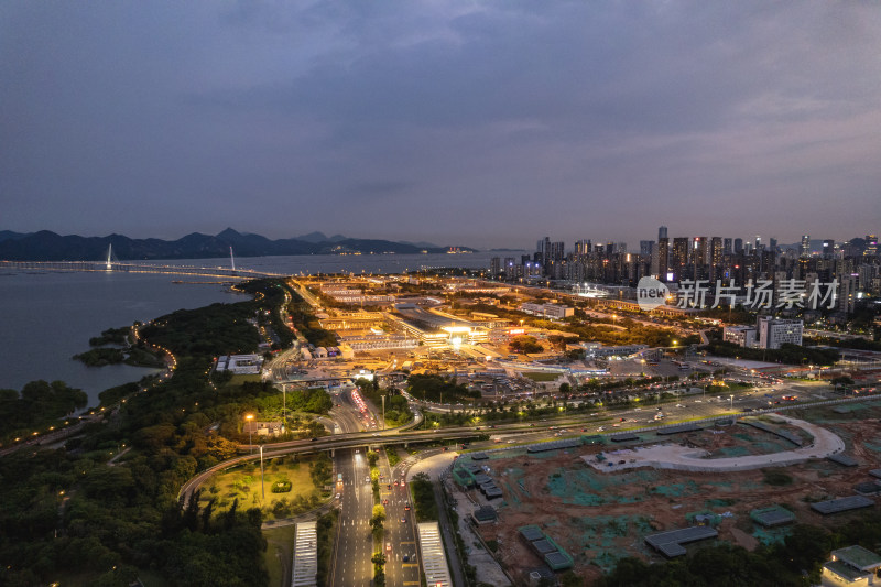 深圳湾口岸夜景航拍图