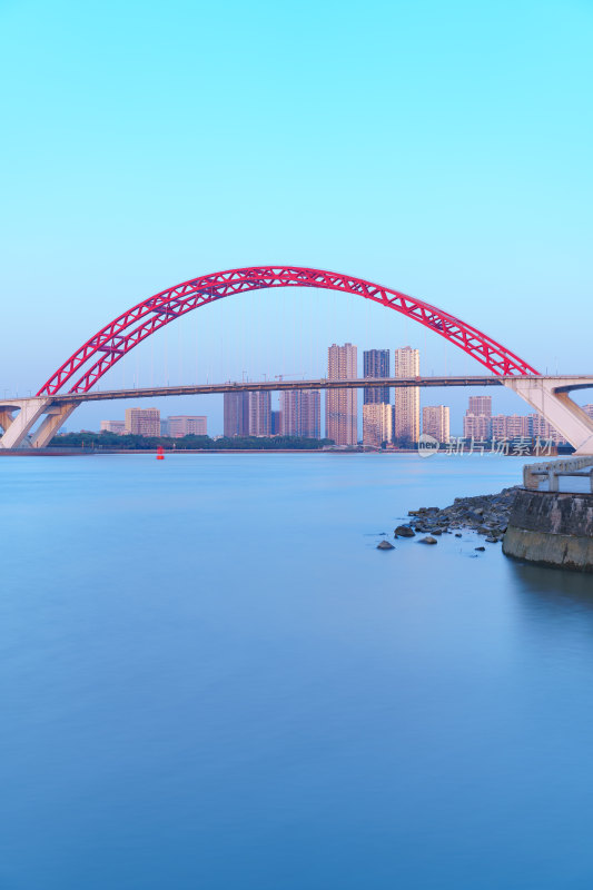 广州厦滘珠江新光大桥现代建筑景观