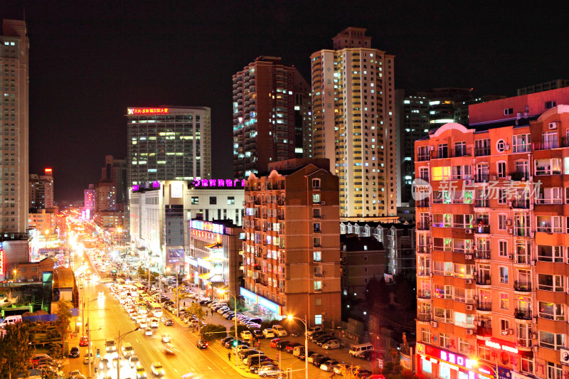 大连城市风光夜晚霓虹灯下大楼外景