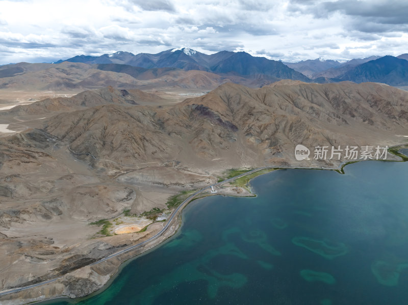 西藏阿里地区狮泉河班公措高空航拍