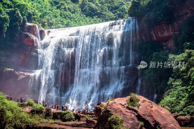 贵州赤水瀑布丹霞美景