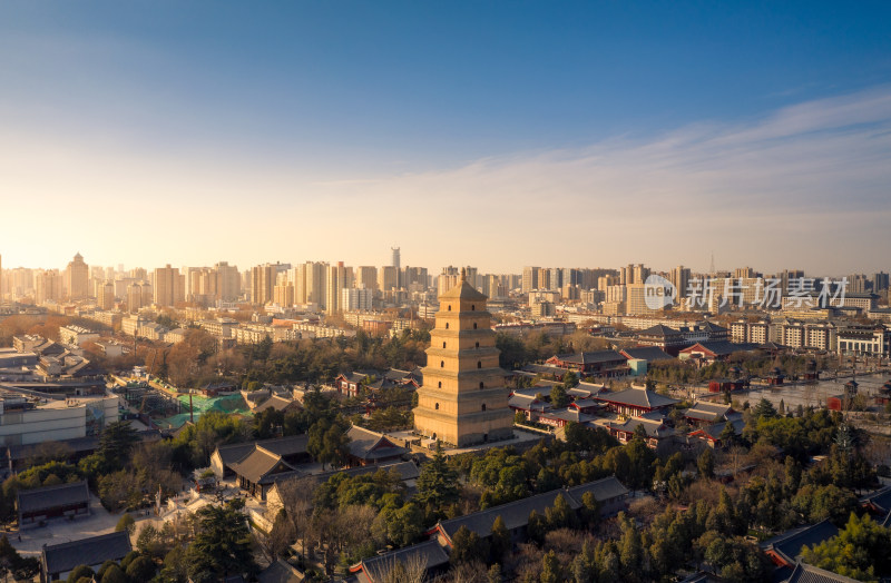 航拍西安大雁塔日出全景