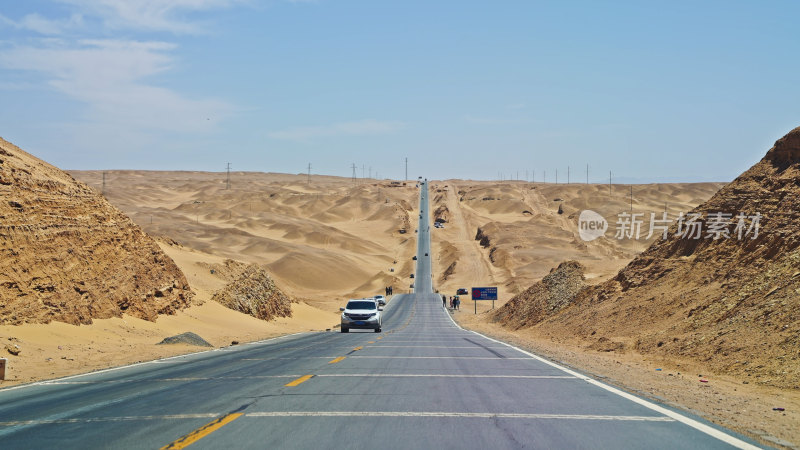 青海海西公路雅丹地貌