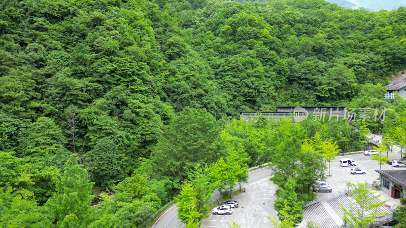 航拍湖北神农架官门山景区