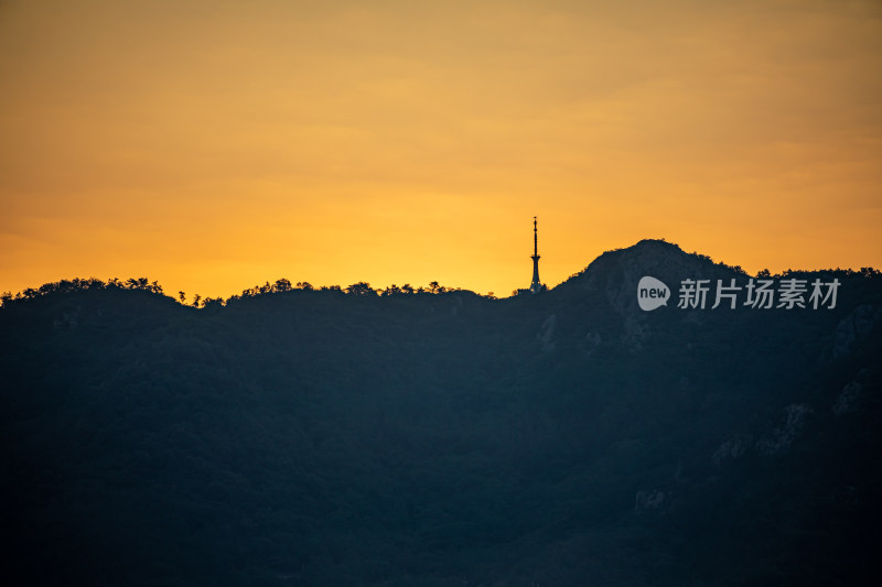 山东青岛崂山区石老人海边日出景观