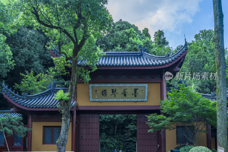 杭州飞来峰永福寺古建筑风光