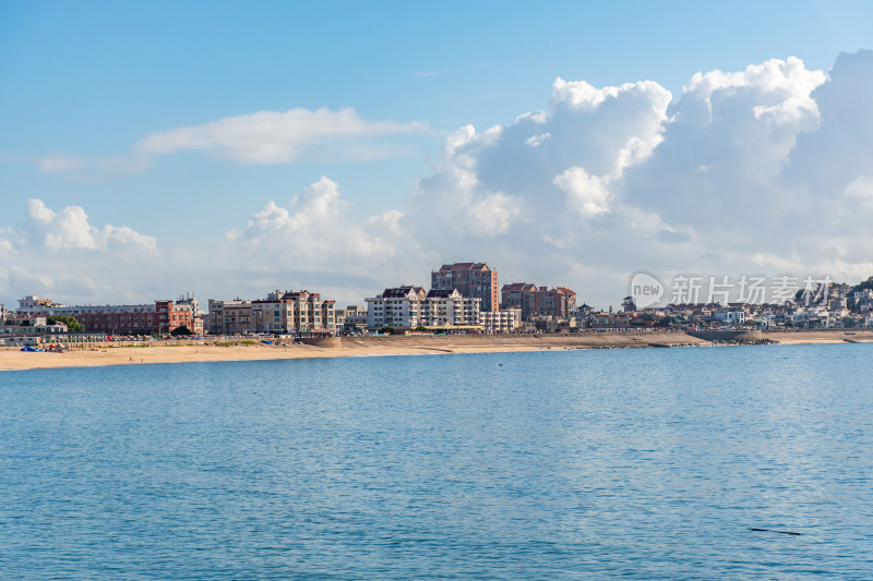 东山岛海滨城市建筑与海景风光