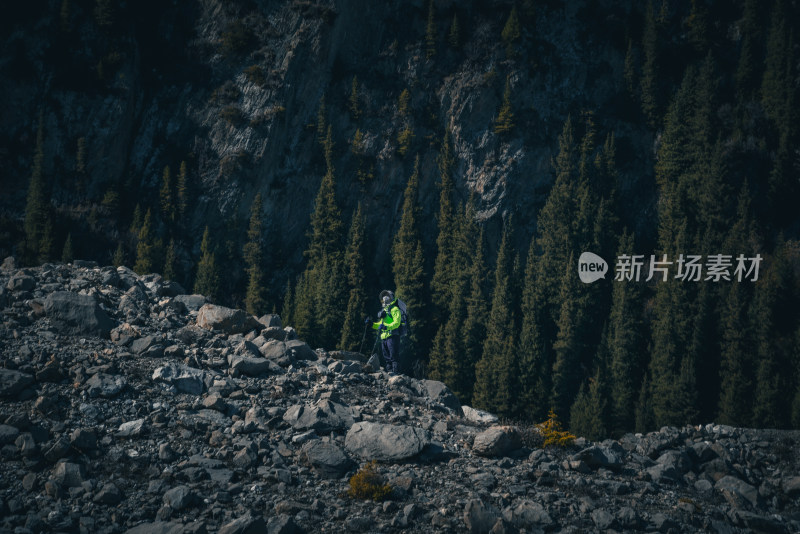 新疆夏特北线户外雪山徒步旅行