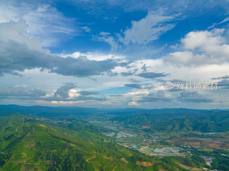 航拍天空高山农田田园村寨风光