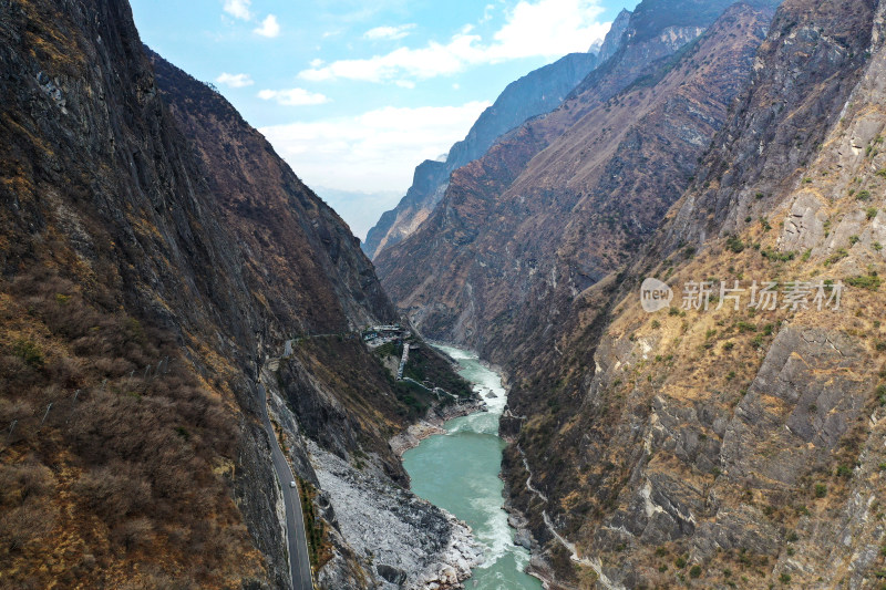 香格里拉上虎跳峡