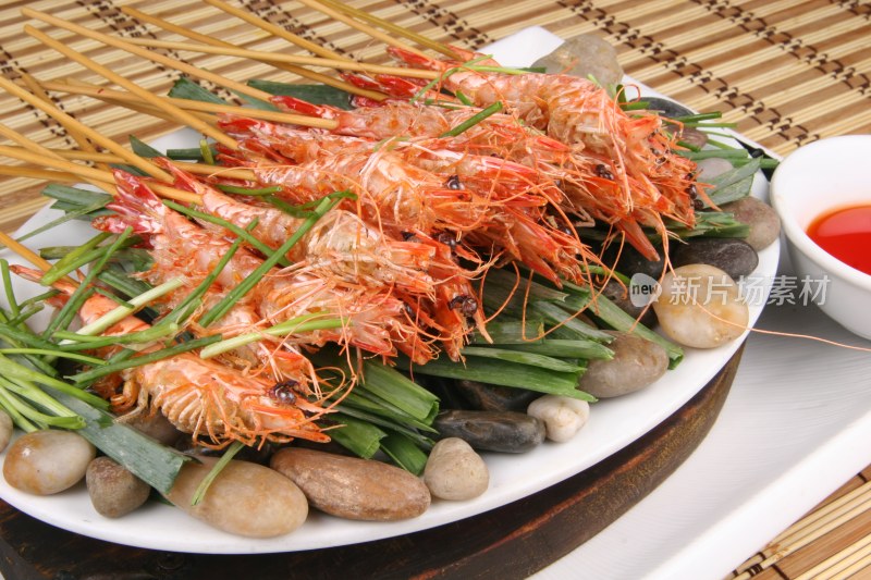 卵石烤草虾