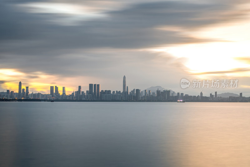 深圳福田CBD大湾区平安大厦日出全景