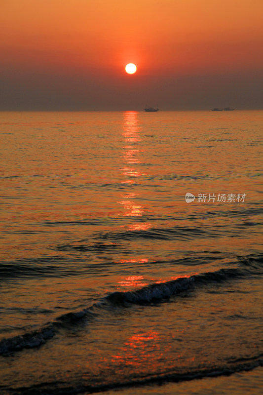 海滨夕阳