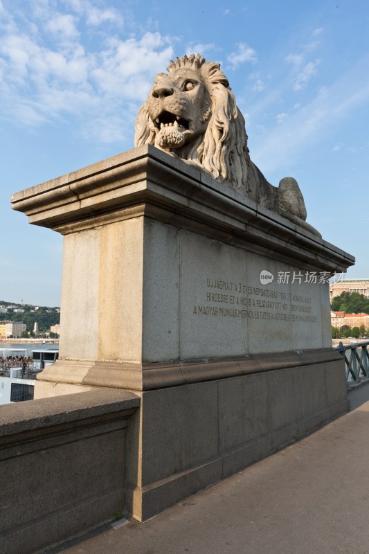 布达佩斯塞切尼链桥石狮子