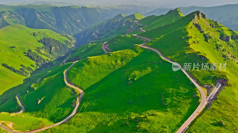 新疆天山山脉独库公路航拍