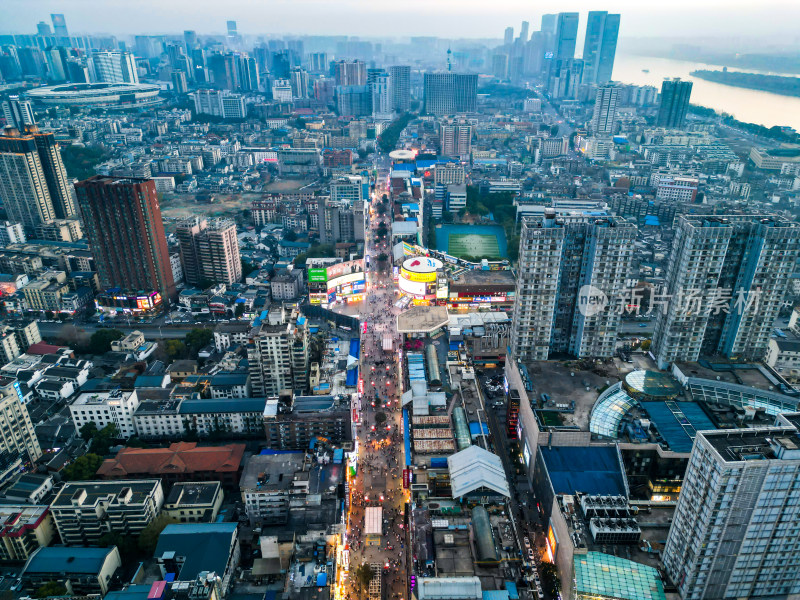 长沙五一广场步行街夜景航拍