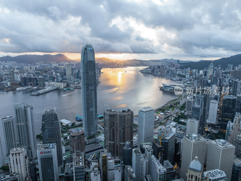 香港维多利亚港CBD中环夜景日出高空航拍