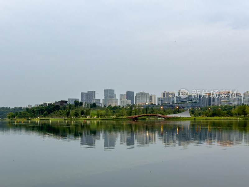 成都兴隆湖边景色