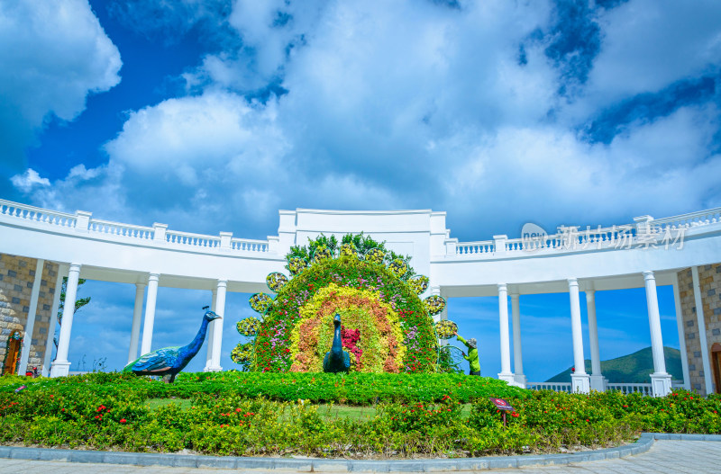 越南芽庄珍珠岛游乐园白色欧式建筑
