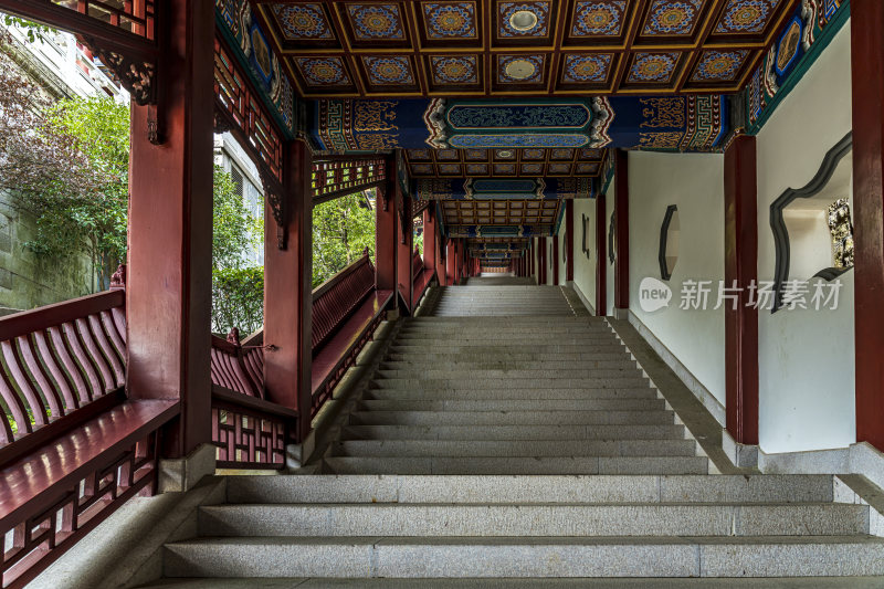 浙江舟山普陀山宝陀讲寺风光