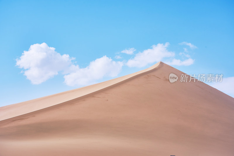 甘肃敦煌鸣沙山