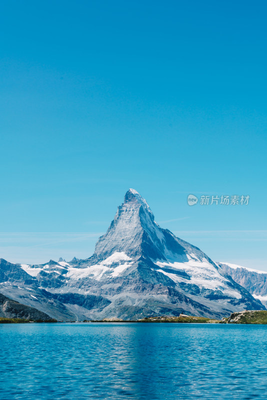 雪山湖泊自然风光