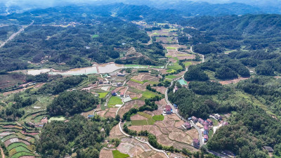 丘陵山川稻田梯田风光航拍