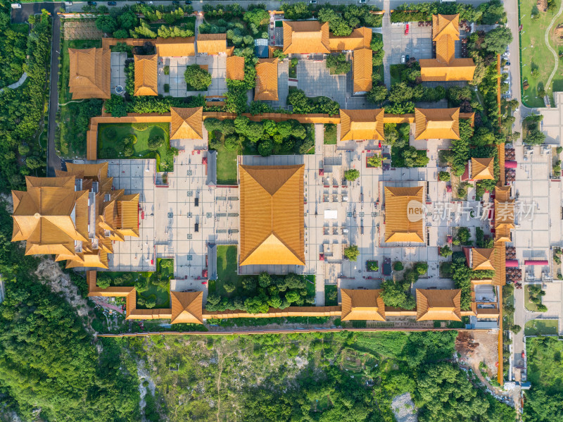 夏季白天航拍江苏徐州宝莲寺全景