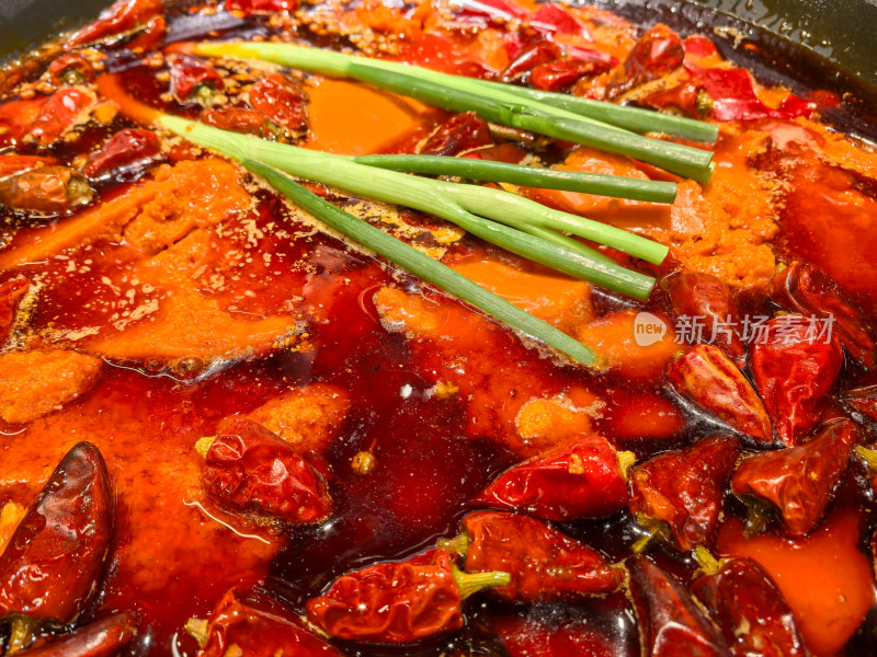 四川成都麻辣火锅红油锅底特写