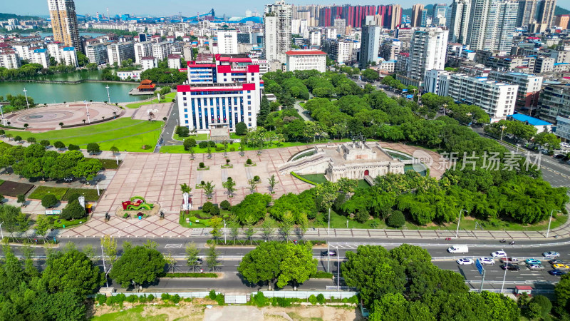 湖北鄂州城市建设航拍图