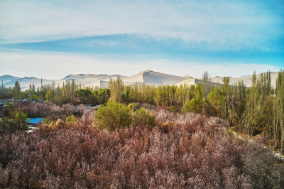 甘肃敦煌鸣沙山