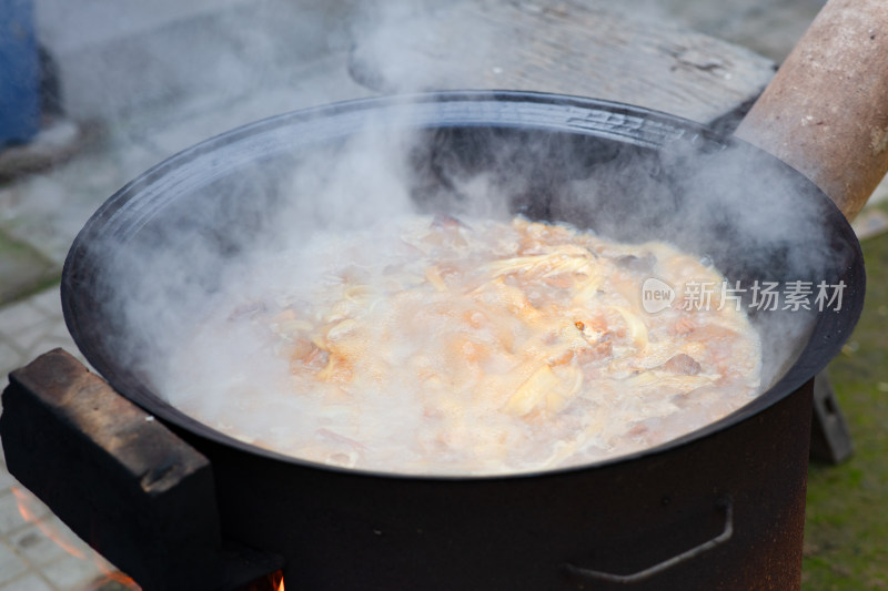 大铁锅乱炖美食