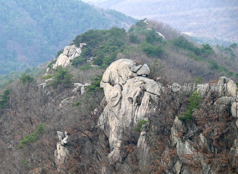 高山峻岭