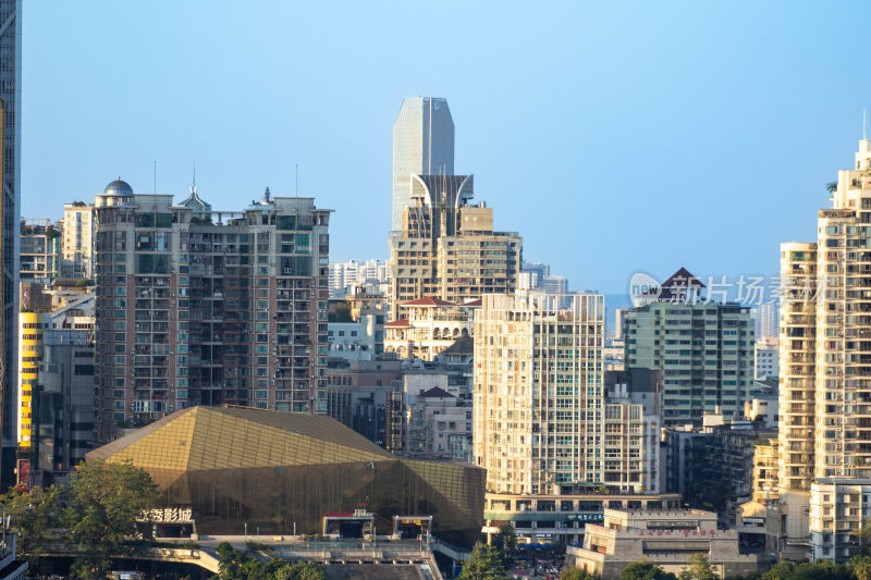 城市中的高楼大厦鸟瞰全景