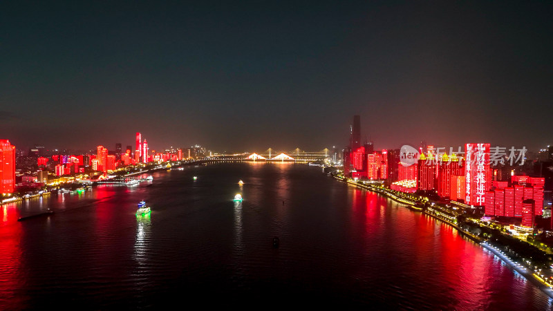 晚霞中的湖北武汉城市夜景航拍图