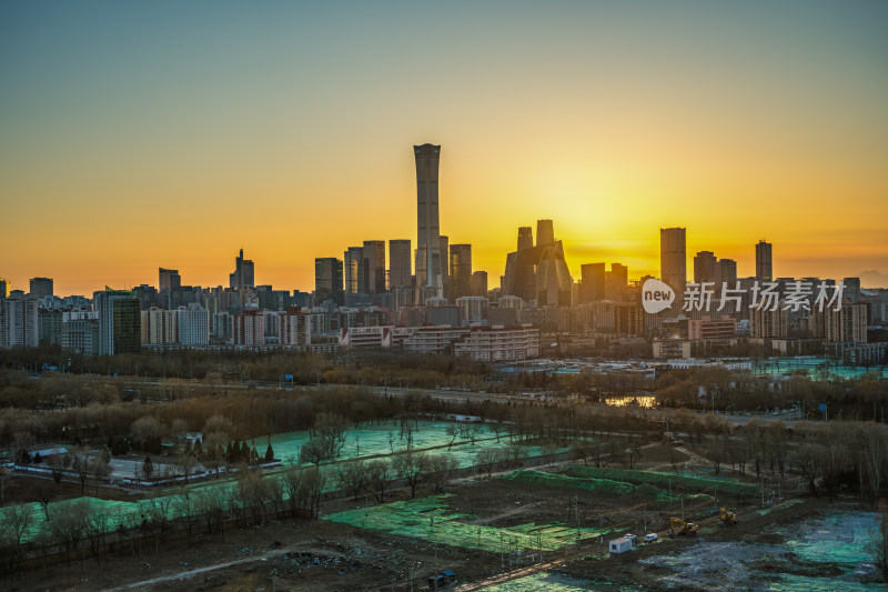 北京夕阳下的城市高楼建筑群全景