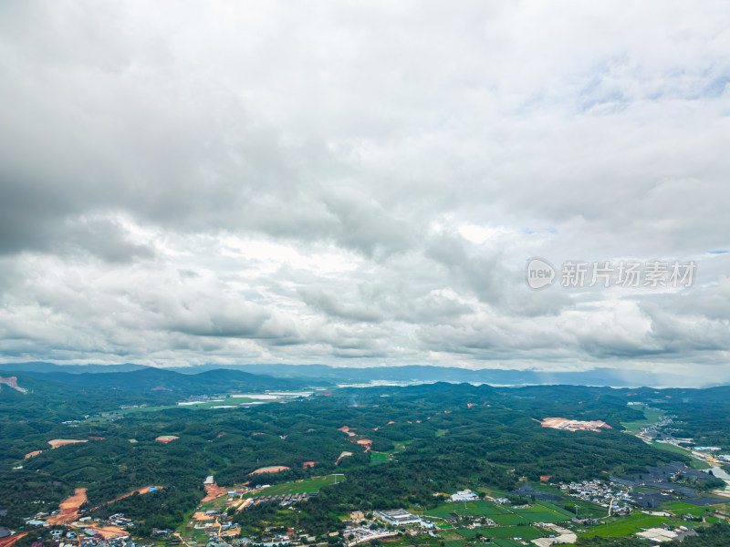 航拍云南乡村田园风光